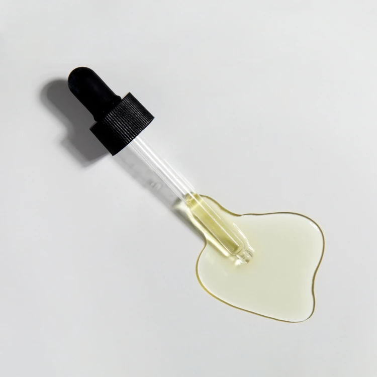 COSRX - The Vitamin C 13 Serum - Serum z Witaminą C - 20ml w użyciu