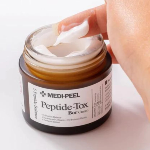 Medi-Peel - Peptide-Tox Bor Cream - Krem Liftingujący z Kompleksem Peptydowym - 50g w użyciu