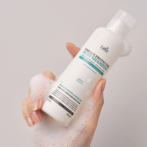LADOR Damage Protector Acid Shampoo - Szampon ochronny i oczyszczający - 150ml w aranżacji