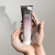 Haruharu Wonder - Black Rice Moisture 5.5 Soft Cleansing Gel - Żel do Twarzy z Fermentem Ryżowym - 100ml w użyciu