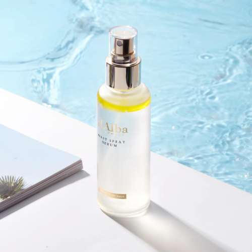 d'Alba - White Truffle First Spray Serum - Rozświetlająco-Nawilżajace Serum do Twarzy w Mgiełce - 50ml w aranżacji