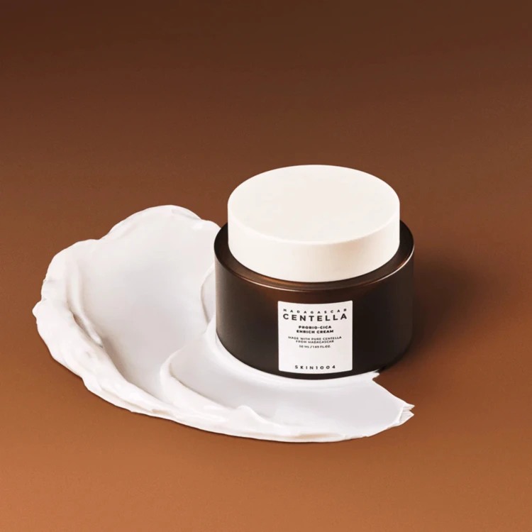 SKIN1004 - Madagascar Centella Probio-Cica Enrich Cream - Odżywczy Krem z Probiotykami - 50ml aranżacja