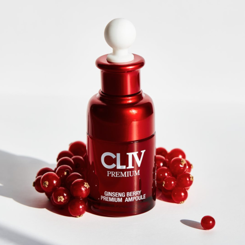 CLIV - Ginseng Berry Premium Ampoule - Energetyzująco-uelastyczniająca Ampułka do twarzy z jagodami żeń-szenia - 30ml w aranżacji