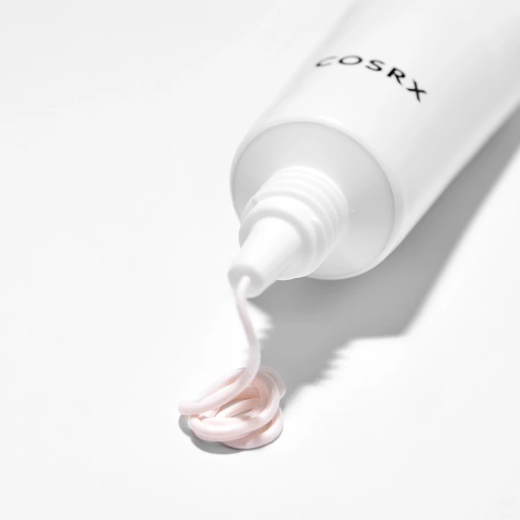 COSRX - AC Collection Ultimate Spot Cream - Punktowy Krem na Stany Zapalne - 30g w użyciu