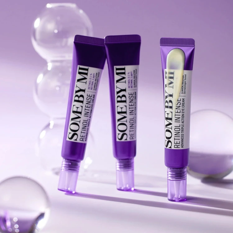 SomeByMi - Retinol Intense Advanced Triple Action Eye Cream - Przeciwzmarszczkowy Krem pod Oczy z Retinolem - 30ml w aranżacji