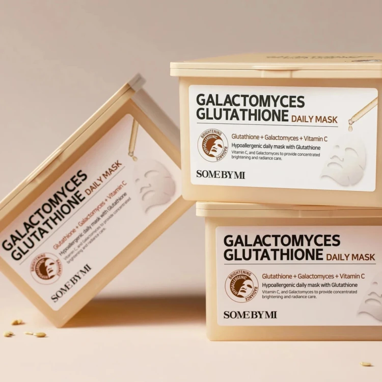 SomeByMi - Galactomyces Glutathione Daily Mask - Zestaw Masek w Płachcie - 350ml/30szt w aranżacji