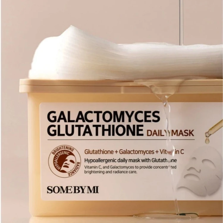 SomeByMi - Galactomyces Glutathione Daily Mask - Zestaw Masek w Płachcie - 350ml/30szt aranżacja