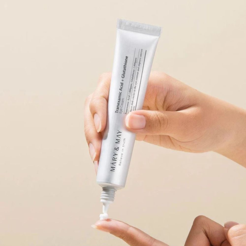 Mary&amp;May - Tranexamic Acid + Glutathion Eye Cream - Rozjaśniający Krem pod Oczy - 30ml w aranżacji