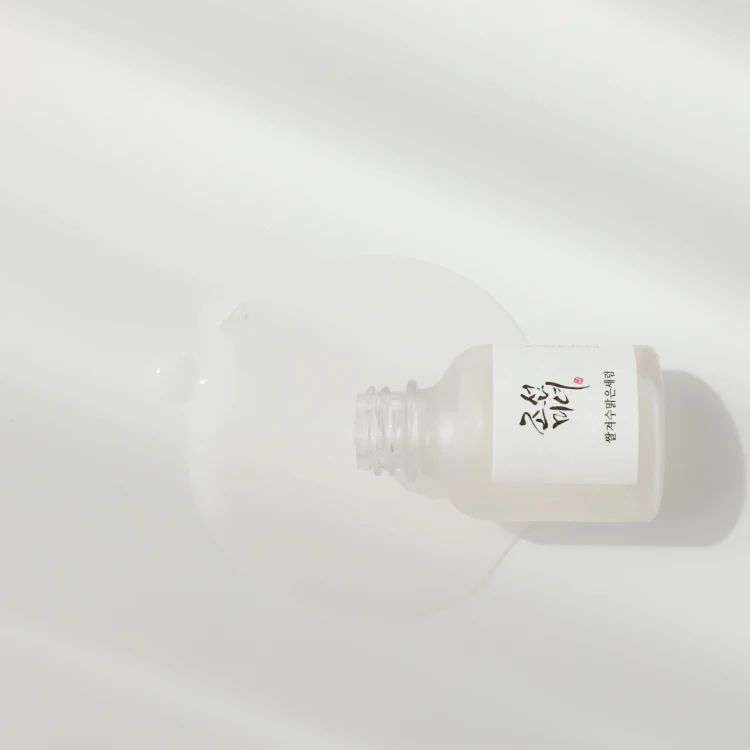 Beauty of Joseon - Glow Deep Serum Rice and Alpha-Arbutin - Ryżowe serum rozjaśniające - 30ml w użyciu