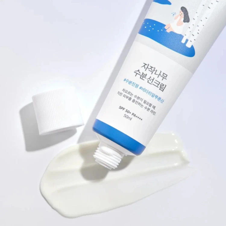 Round Lab - Birch Juice Moisturizing Sun Cream SPF50+ PA++++ - Krem Przeciwsłoneczny - 50ml w aranżacji