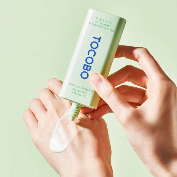Tocobo - Cica Calming Sun Serum SPF50+ PA++++ - Serum Przeciwsłoneczne - 50ml w aranżacji