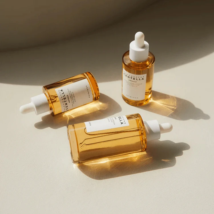 SKIN1004 - Madagascar Centella Ampoule - Ampułka do Twarzy z Wąkrotą Azjatycką - 55ml w aranżacji